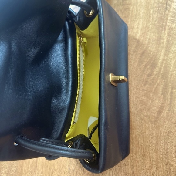 MARC JACOBS The Mini Dual Bag Black/Gold - Picture 13 of 13